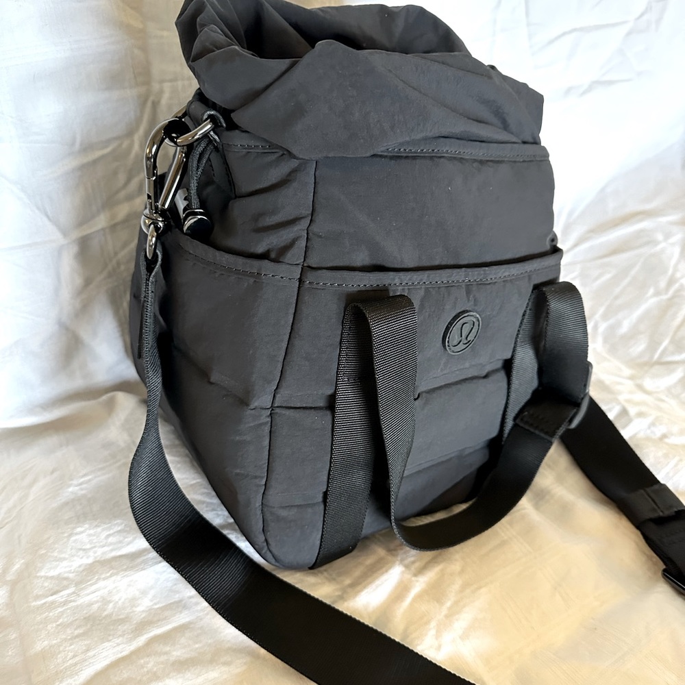 Lululemon Quilted Dash All Day Bucket Bag …